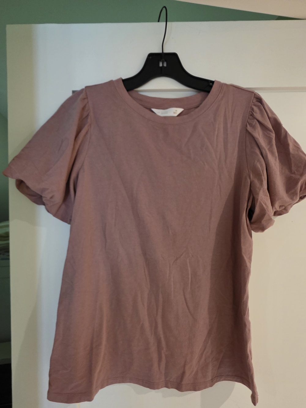 LC Lauren Conrad Puff Sleeve Crewneck Top in Mauve Pink